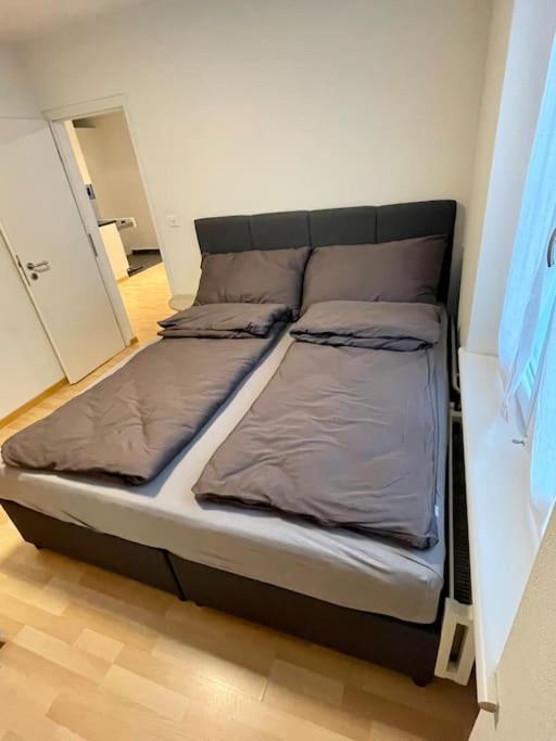Gemuetliche Wohnung An Bester Lage Im Kreis 4 Zürich Exterior foto